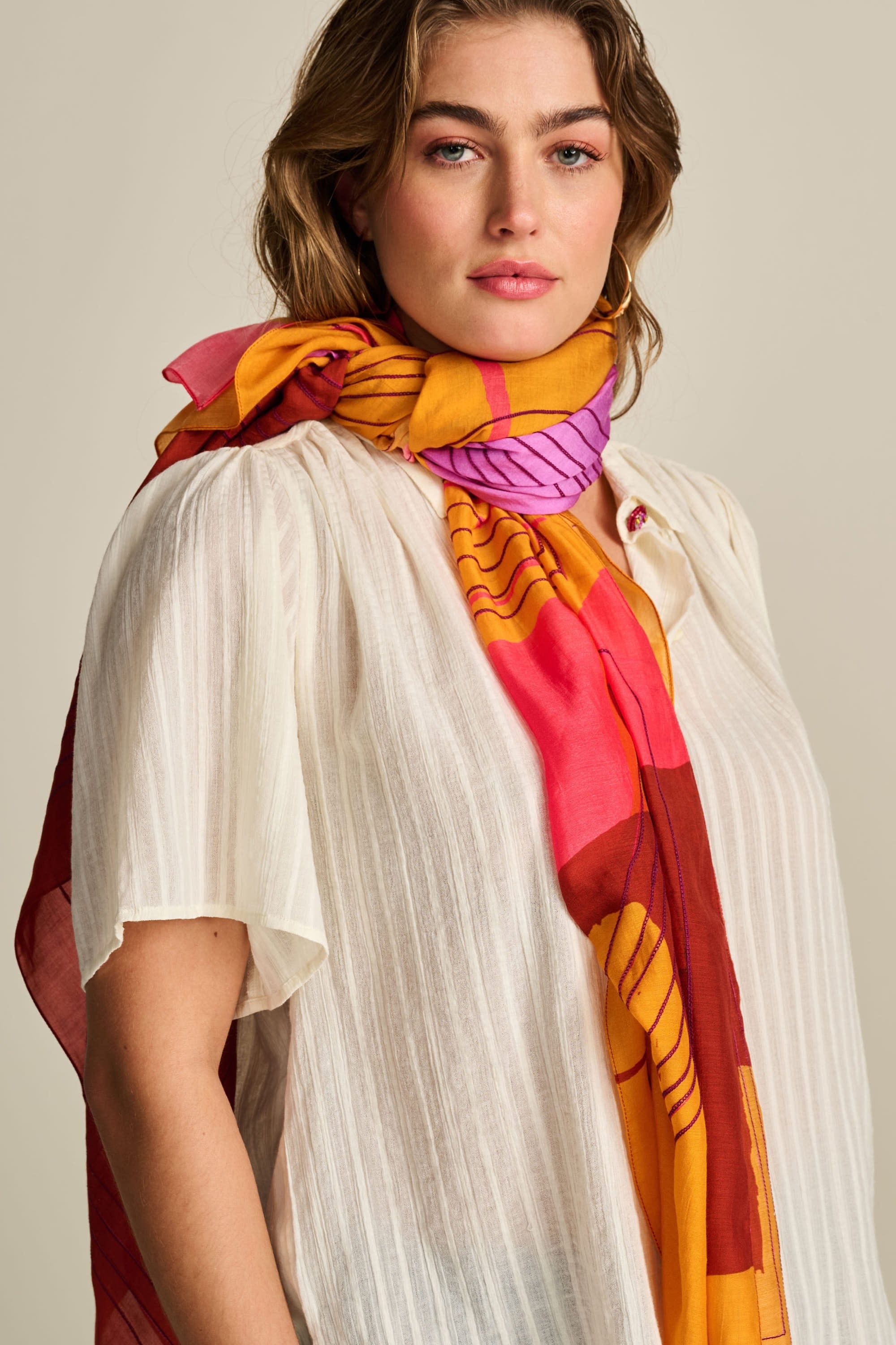 Oranje Sjaal Embroidery Cape Town Officiële site POM Amsterdam