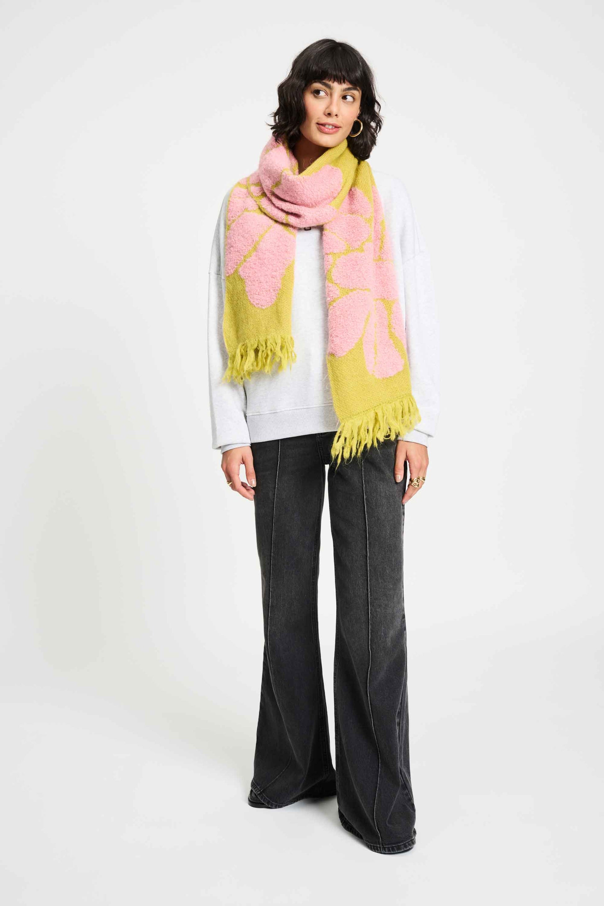 POM Amsterdam Shawls Yellow / OS SJAAL - Garden Flowers