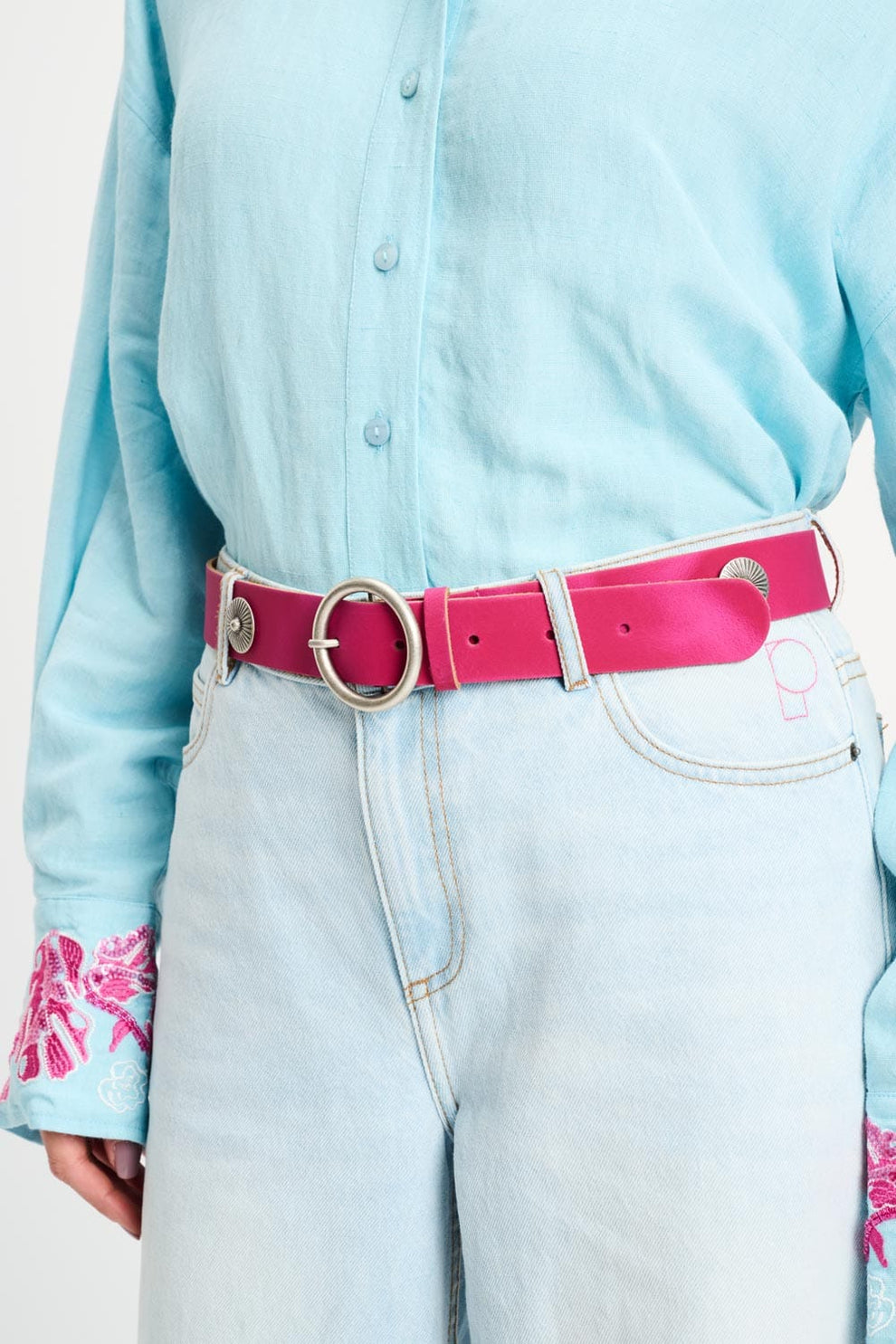 Roze leren riem | Studs Bright Rose | POM Amsterdam | Officiële webshop