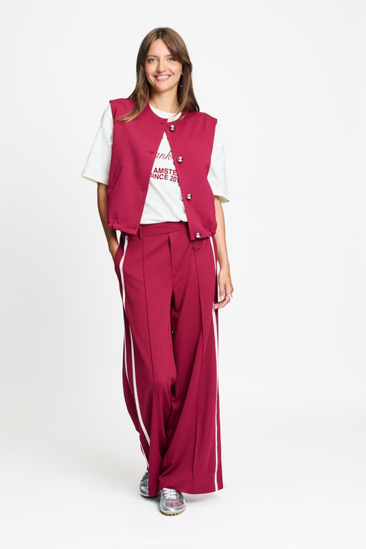 POM Amsterdam Gilets GILET - Gaya Burgundy Red