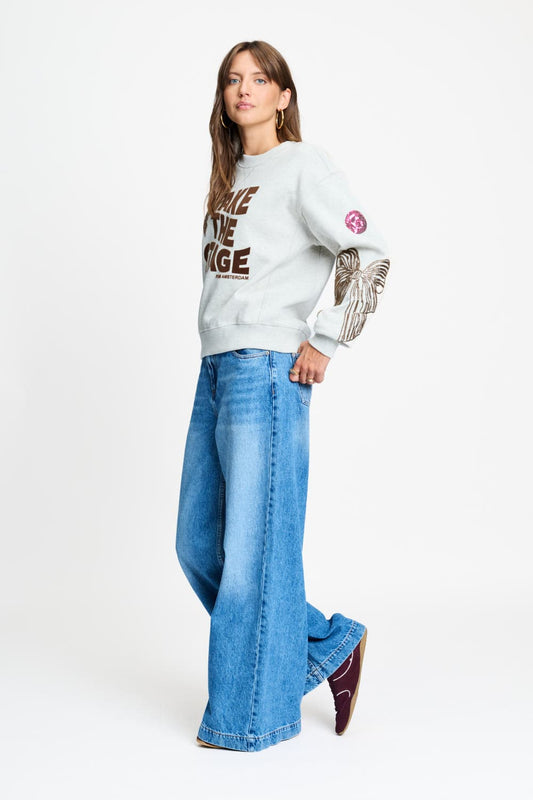 POM Amsterdam Sweaters SWEATER - Sascha Take The Stage